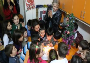 Emine Ülker den Yeni Yıl Ziyaretleri